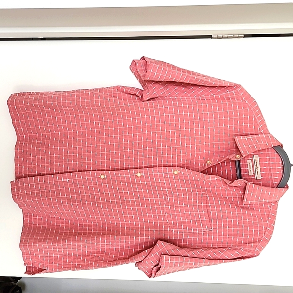 Tommy Bahama woven